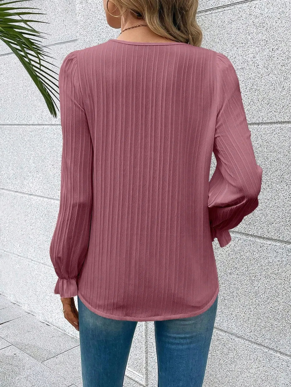 
                  
                    2c36ef3774c04a11a07595d7165fd4f5-Max
                  
                