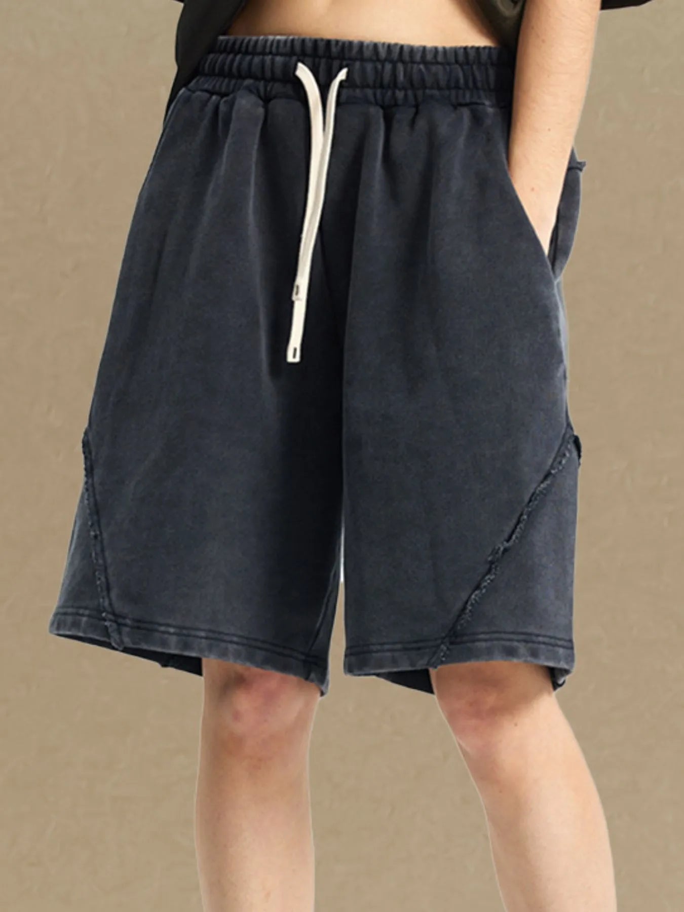 
                  
                    Men's Casual Drawstring Washed Shorts.
                  
                